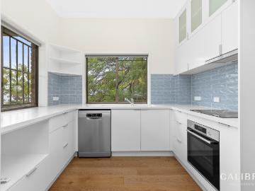 private ground floor apartment with leafy outlook