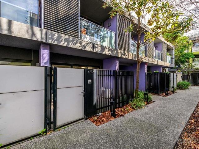 Private Ground Floor Living in a Connected Parkville Setting