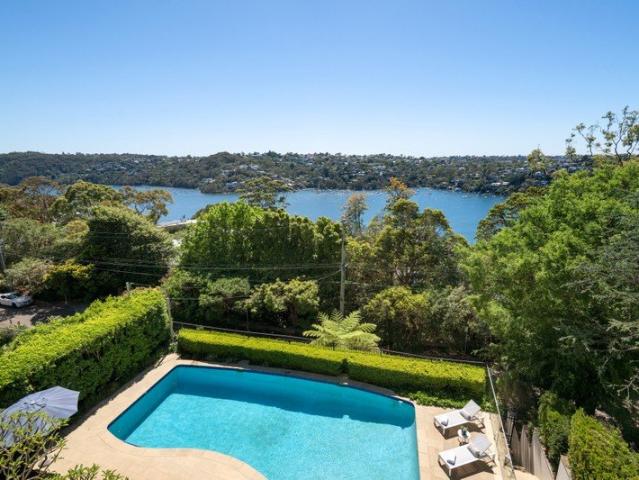 Private Harbourside Sanctuary with Panoramic Middle Harbour Views