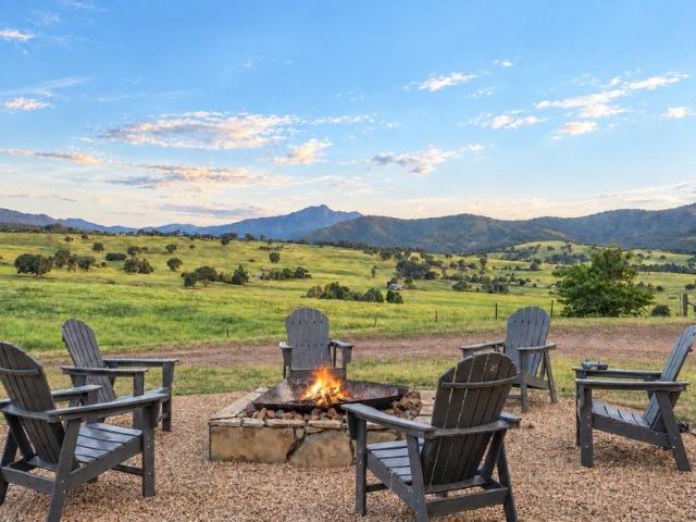 Private High Country Retreat with Breathtaking Alpine Views