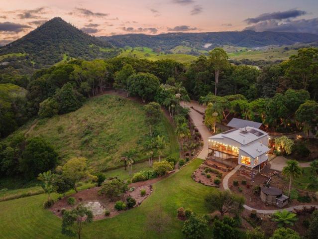 Private Hinterland Living with Direct Access to the Noosa Trail Network