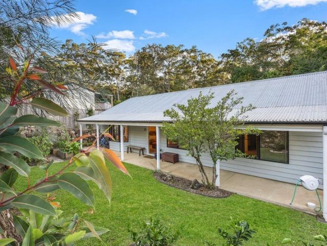 Private Hinterland Living with Exceptional Outdoor Entertaining