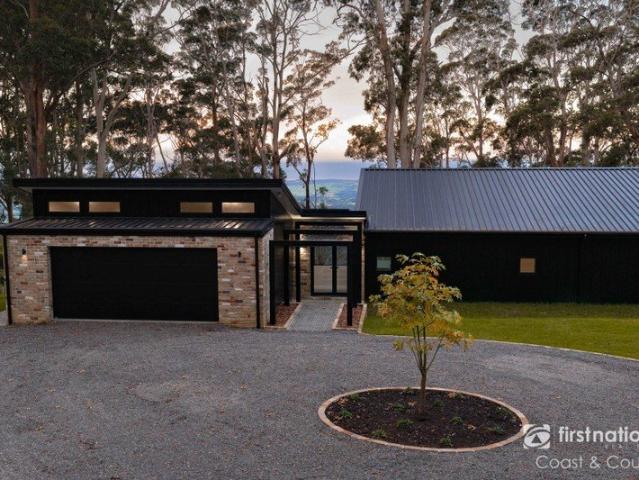 Private Hinterland Living with Ocean Views on 28 Hectares