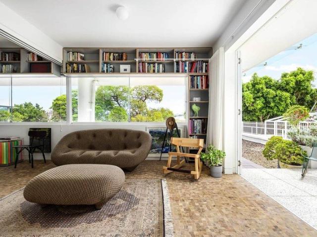 Private House Like Apartment With Designer Interiors & Harbour Bridge View In Sydney's Most Elite Address