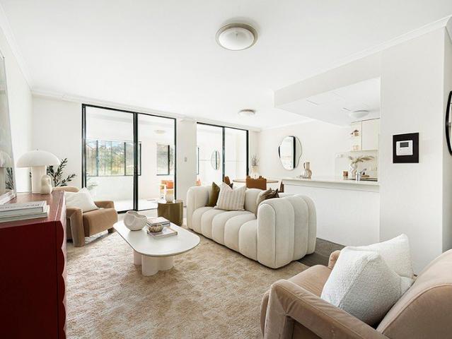 Private House Sized Courtyard Apartment, 118sqm Of Living In A Connected Urban Village Setting