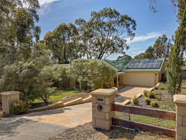 Private Luxury, Family Scale on 1,573m2 Approx