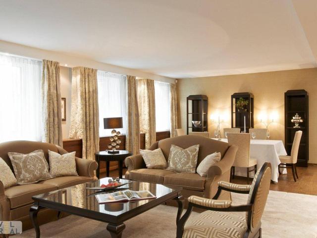 Private Luxury Living – Exklusive Wohnung im 5 Sterne Hotel am Stadtpark
