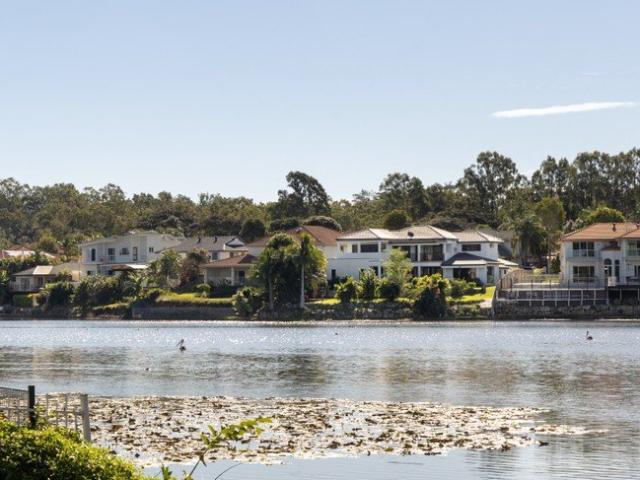 PRIVATE LAKEFRONT NORTH FACING SANCTUARY
