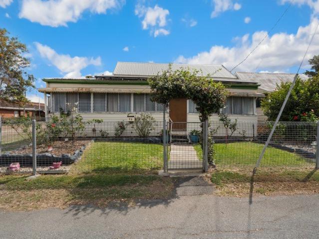 Private Laneway Living with CBD Convenience