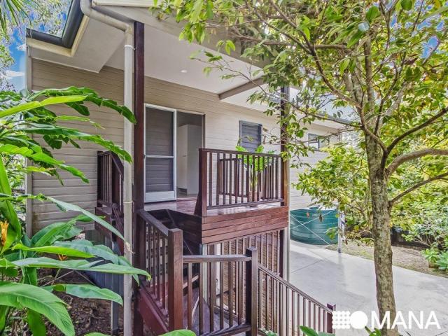 Private leafy escape in the heart of Ocean Shores