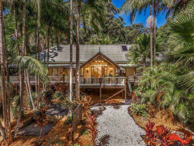 Private Lifestyle Oasis with Character & Space