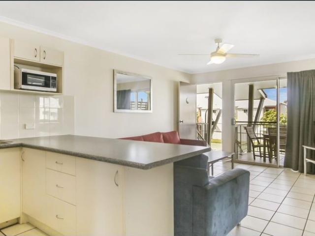 PRIVATE LOCKABLE ROOM WITH ENSUITE, FREE NBN, ELECTRICTY & WATER – All Bills Included Available Now