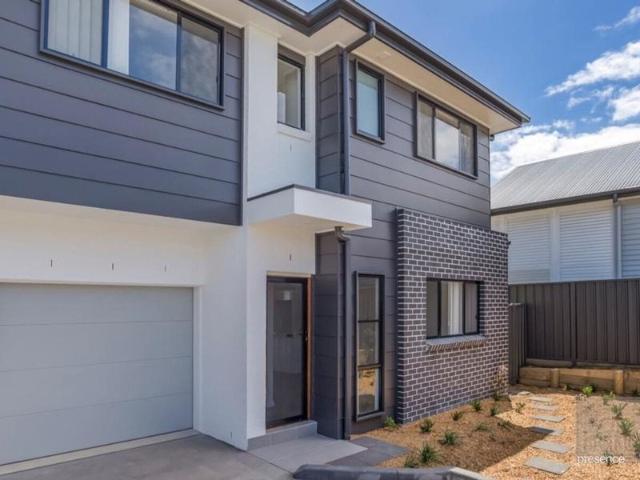PRIVATE & LOW MAINTENANCE TOWNHOUSE LIVING IN WARATAH