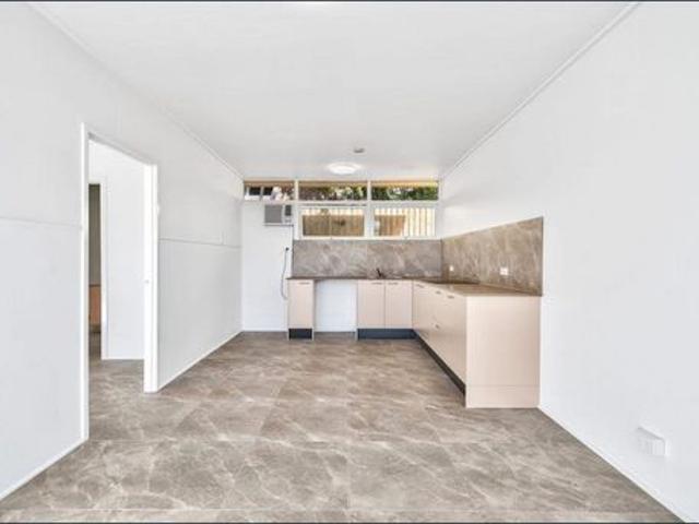 Private Lowset Villa