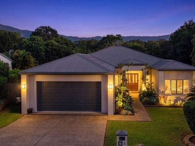 Private Parkside Living with Pool, Shed & Family Appeal