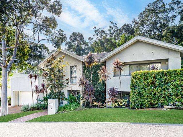 Private Parkside Living in a Prestigious Castle Hill Setting