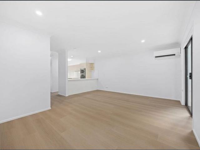 Private, Peaceful and Convenient Southport Living