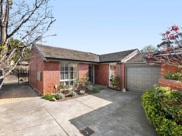 Private, Peaceful and Close to the Bay