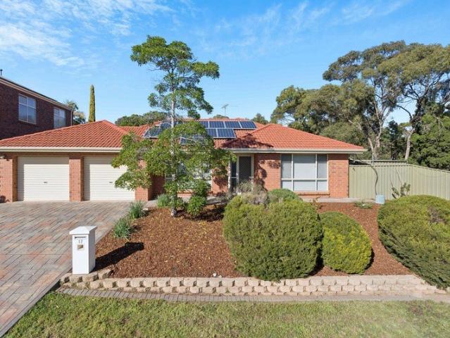 Private, Peaceful and Perfectly Positioned for Family Living