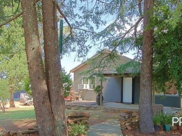 Private & Peaceful Cottage Living Surrounded by Nature