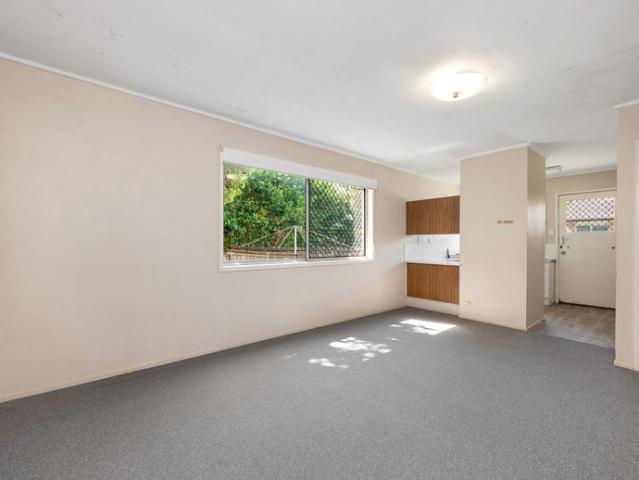 Private & Peaceful Ground Floor Unit in Prime Location