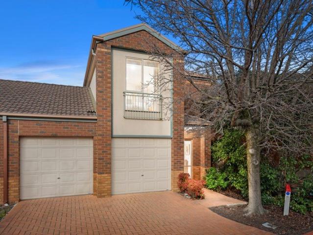 Private, Peaceful Living with Everything Close By