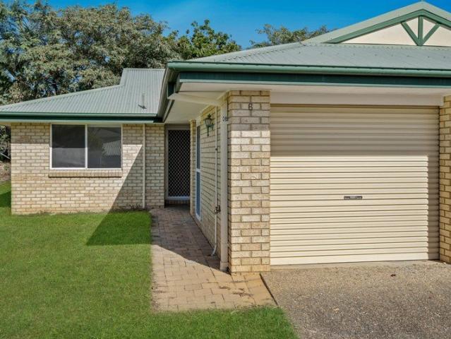 PRIVATE, PEACEFUL & PERFECTLY LOCATED!