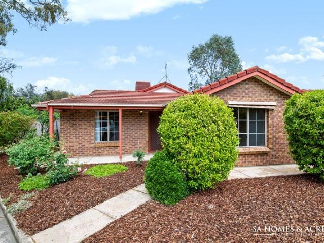 Private, Peaceful & Perfectly Positioned A Hidden Gem in Williamstown