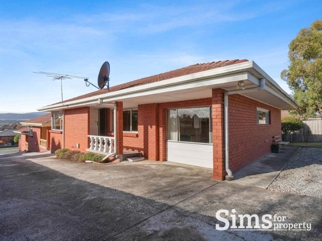 Private, Peaceful & Perfectly Positioned in the Heart of Newstead