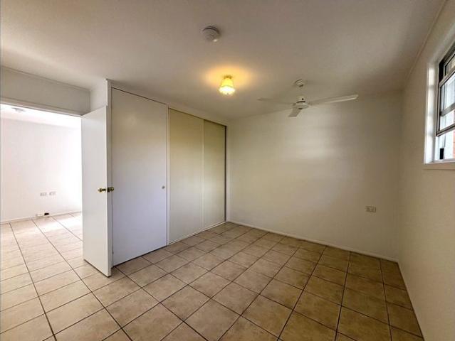 Private & Peaceful Unit with Courtyard