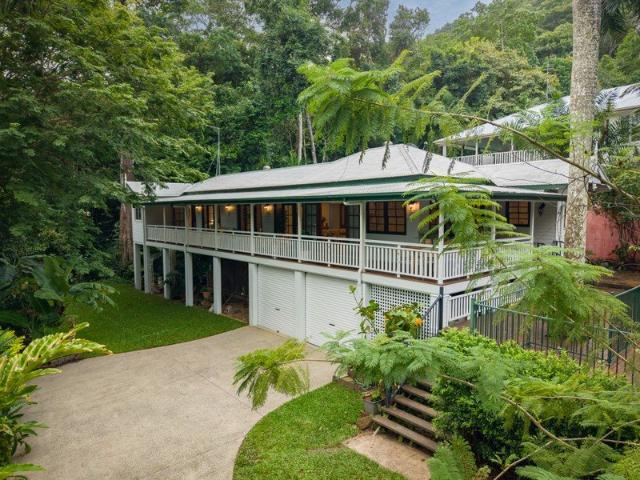 Private Plantation Queenslander in Premier Elevated Setting