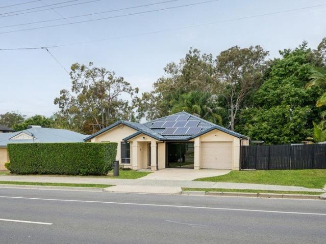 Private Pool Paradise on 802sqm Bray Park's Best Kept Secret