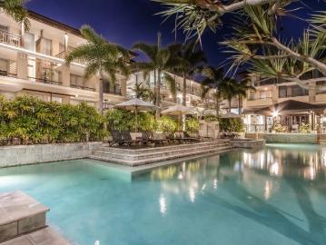 Private Poolside Luxury at Oaks Santai Resort