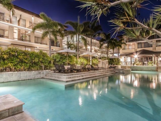 Private Poolside Luxury at Oaks Santai Resort