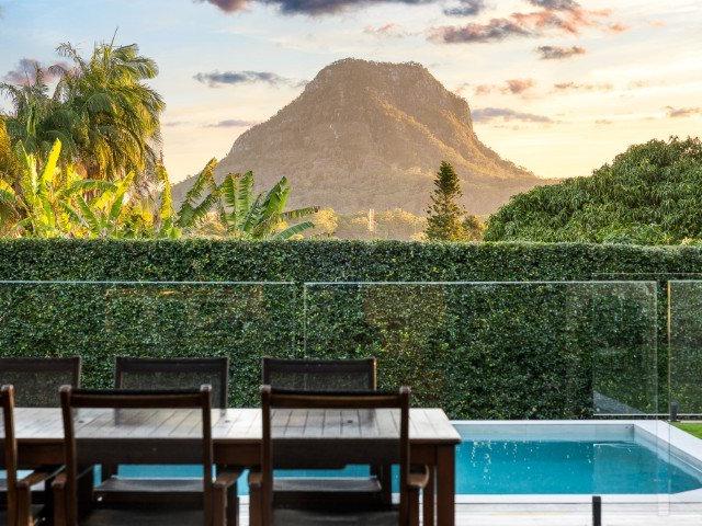 PRIVATE POMONA PARADISE