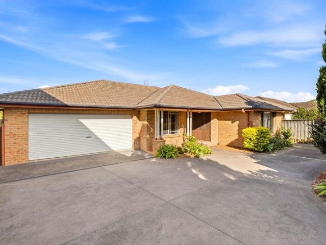 Private Position, Effortless Coastal Living, Easy walk to Beach & Cafes