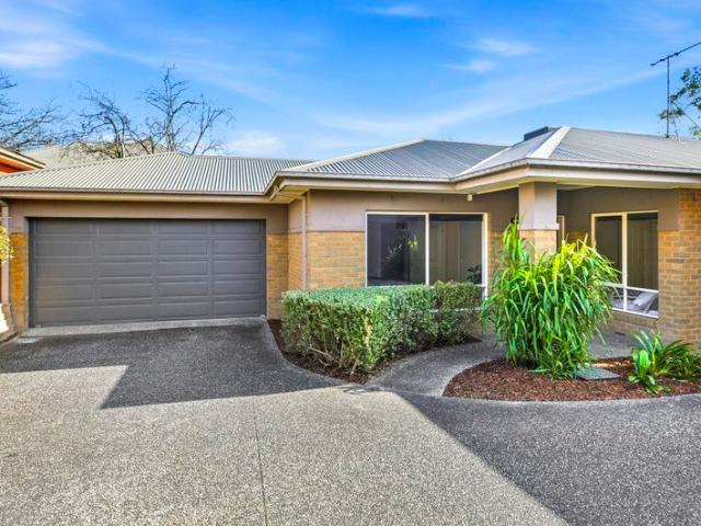 Private, pristine, and perfect: The ultimate single level sanctuary!