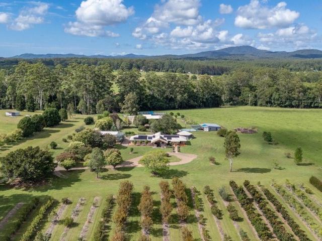 Private rural paradise with infrastructure and incredible views