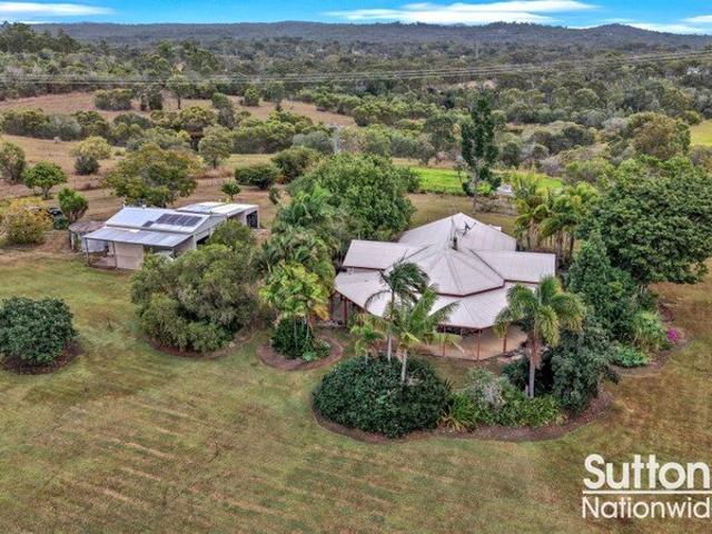 Private Rural Retreat on 15.59 Hectares 38.52 Acres