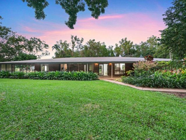 Private Rural Retreat with Equestrian Infrastructure on 3.53 Hectares