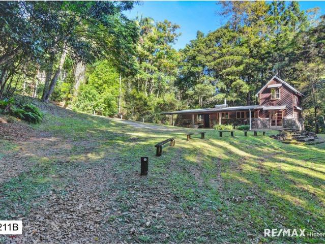Private Rainforest Retreat with Two Homes, Creek, Waterfalls & Rare Ecosystems