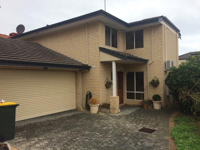 PRIVATE REAR DOUBLE STOREY | SPACE, STYLE & COASTAL CONVENIENCE