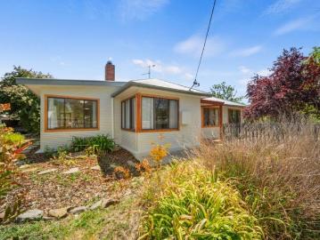 Nimmitabel, Bega Valley, Victoria - Garden