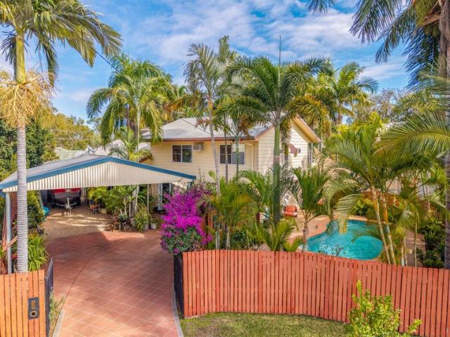PRIVATE RESORT OASIS IN QUIET CUL DER SAC