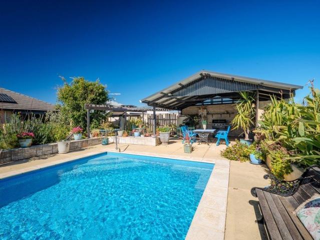 PRIVATE RETREAT