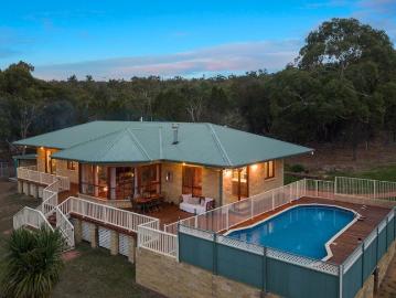 Private Retreat with Stunning Views & Pool