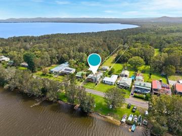 Private Riverside Living with Space & Convenience