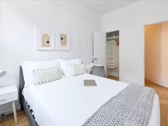 Private Room 5 Bed 1 Bath