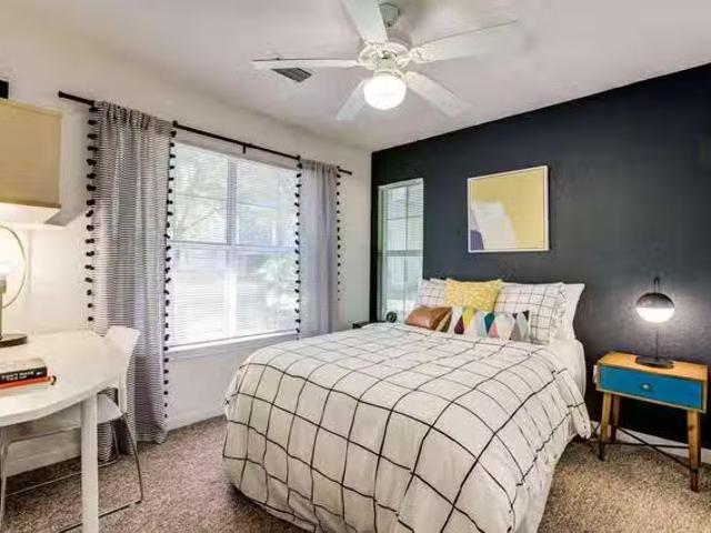 Private Room Flooring 4 Bed 4 Bath