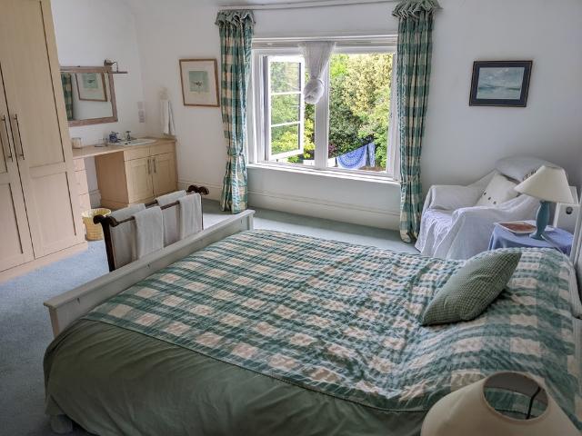 Private Room in Cosy Cottage by the Sea Has a Place